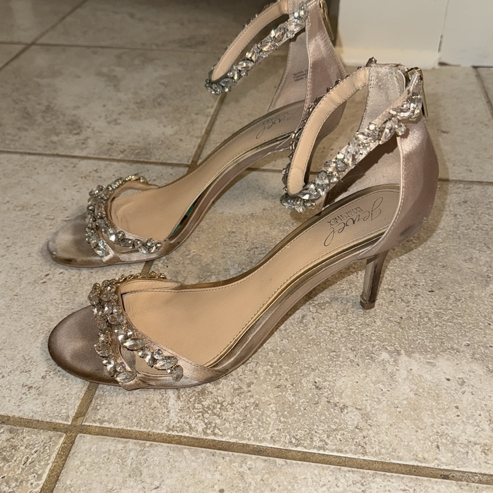 Badgley Mischka Jewel Heels - Picture 6 of 8